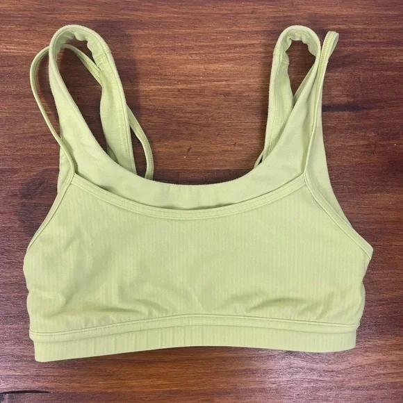 Lululemon Love to Layer Yellow Sports Bra Size 2 Women’s GUC - Picture 11 of 15